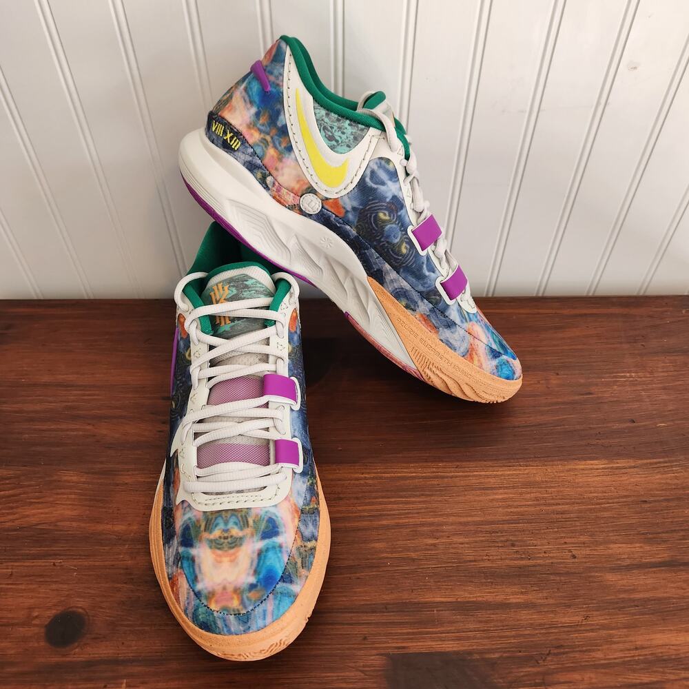 Nike‎ Size 12M/13.5W Kyrie 8 Circle Of Life New